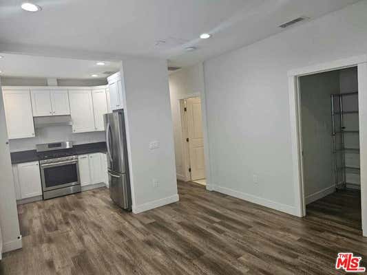 2 beds, 1 bath, 4,644 sqft, $2,695