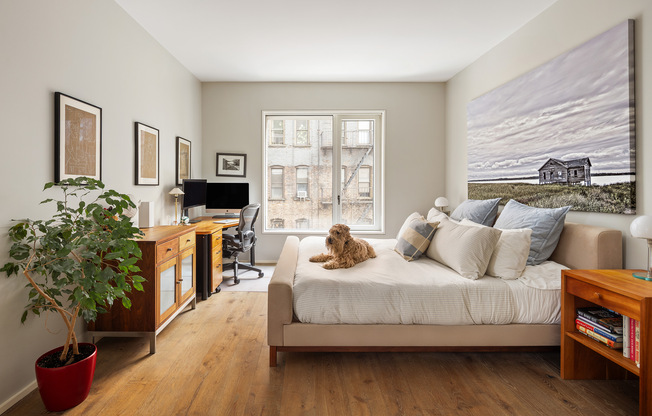 345 W 14 ST
