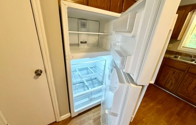 2 beds, 1 bath, 750 sqft, $1,045, Unit B-505C4