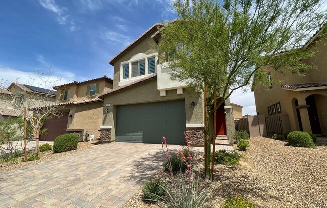 Gorgeous 2 Story Home close to Schools, Shopping, Parks!