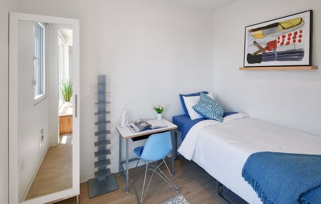 5 beds, 1.5 baths, $7,425, Unit 104