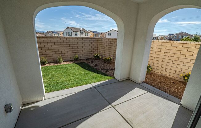 Spacious 4-Bedroom Home with Solar in Valencia's West Creek Community!