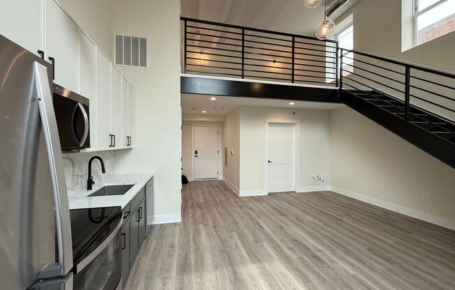 1 bed, 1 bath, 768 sqft, $2,775, Unit 111