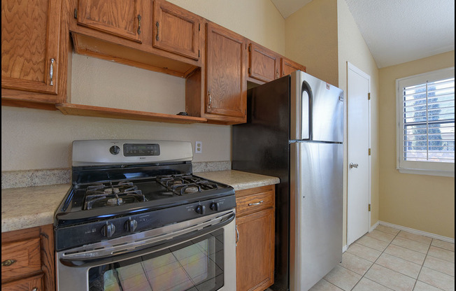 3 beds, 2 baths, $1,685