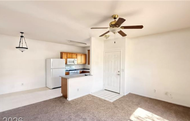 2 beds, 2 baths, $1,310, Unit UNIT 2046