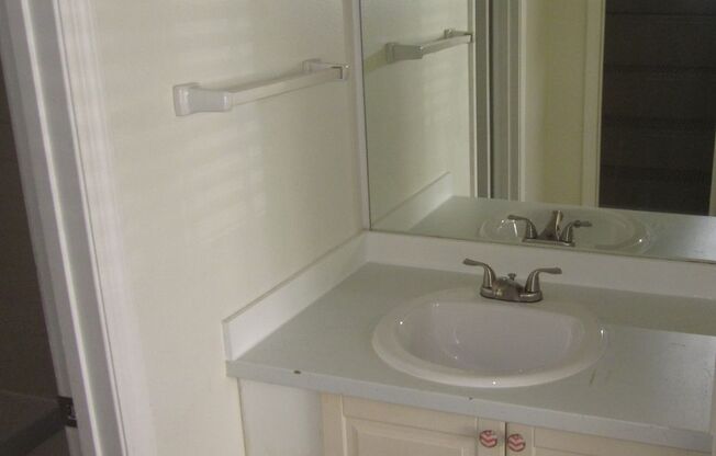 1 bed, 1 bath, $1,300, Unit Apt 11206