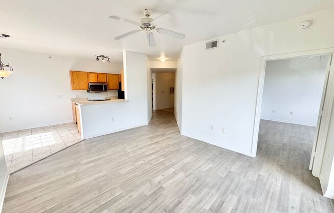 2 beds, 2 baths, $1,995, Unit #1127