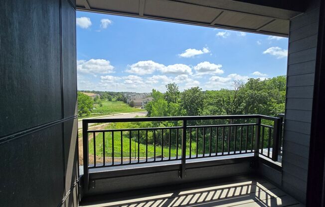 1 bed, 1 bath, 756 sqft, $1,820, Unit 8421-421