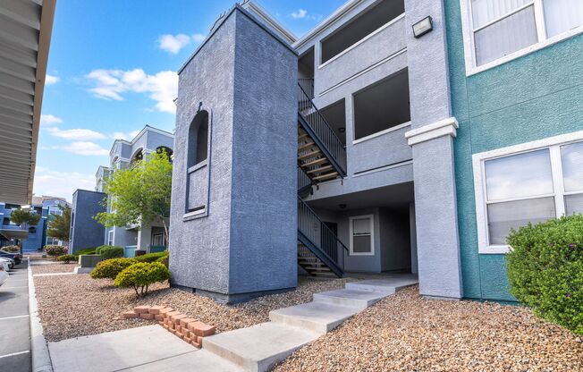 2 beds, 2 baths, $1,350, Unit UNIT 2099