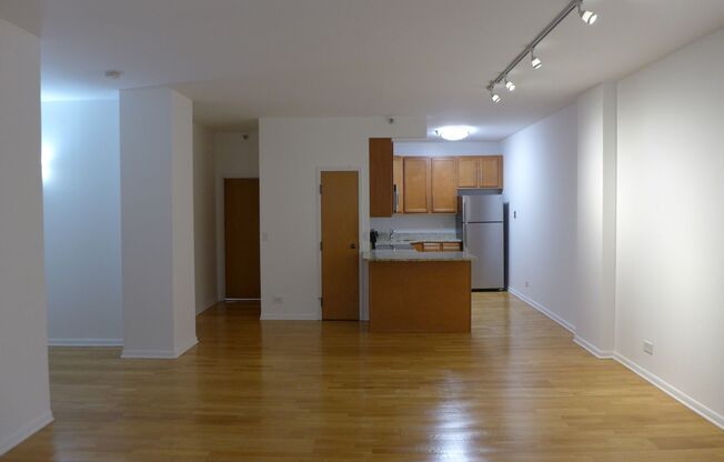1 bed, 1 bath, 725 sqft, $2,050, Unit 06B