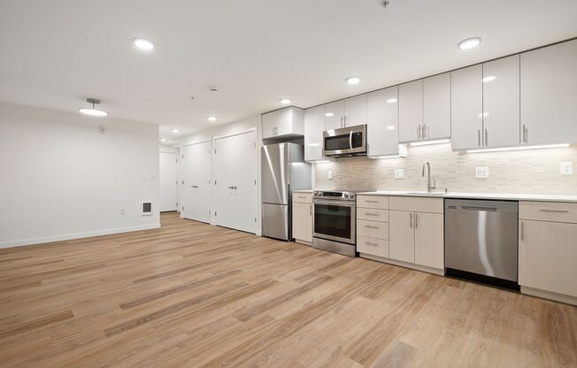 Studio, 1 bath, 513 sqft, $1,695, Unit G07