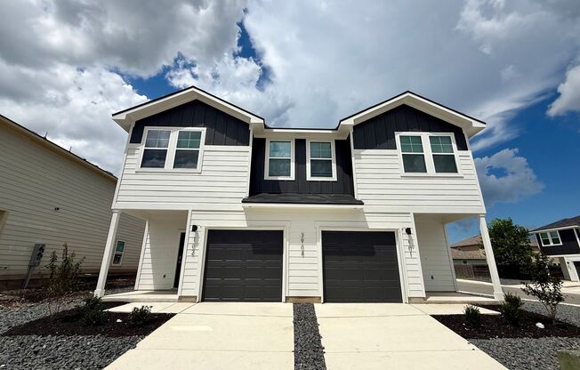 BRAND NEW 3 Bedroom, 2.5 Bathroom, Two-story Duplex in St. Hedwig!