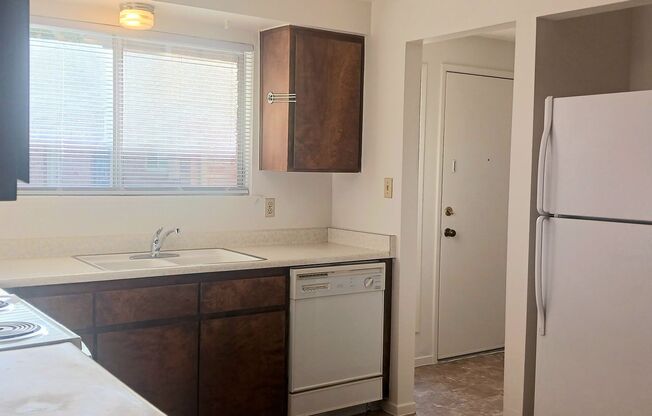 2 beds, 2 baths, $1,550