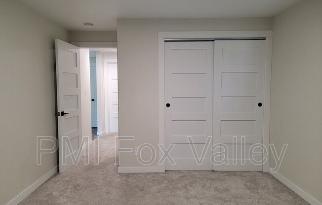 2 beds, 1 bath, 900 sqft, $1,425