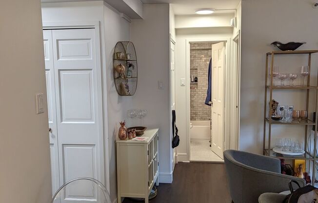 1 bed, 1 bath, 606 sqft, $3,100, Unit 1008