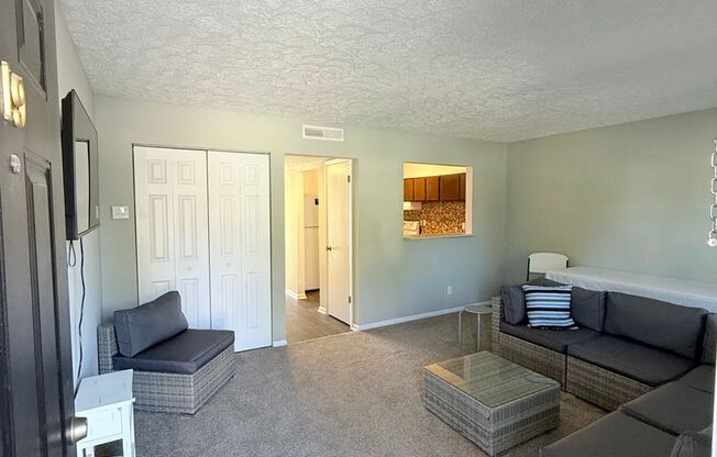 Charming One-Bedroom, One-Bathroom Apartment in Savannah