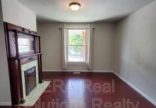 130 HAWKES AVE