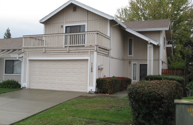 1189 Greenhill Drive, Roseville