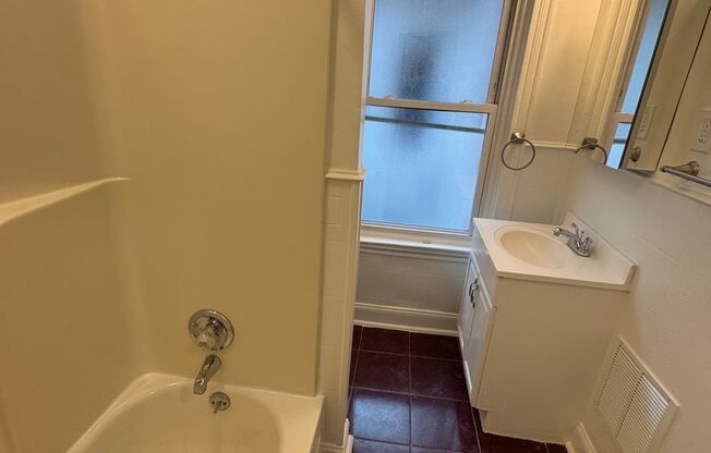 5 beds, 1 bath, $1,695