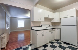 2 beds, 1 bath, 870 sqft, $2,000, Unit 202