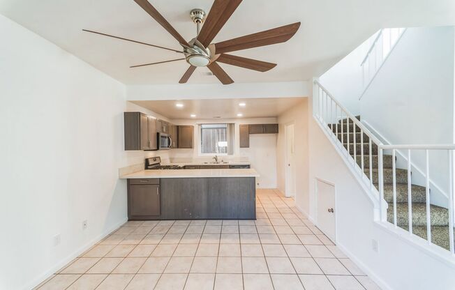 3 Bed / 2.5 Bath Townhome at Vista Palomar!