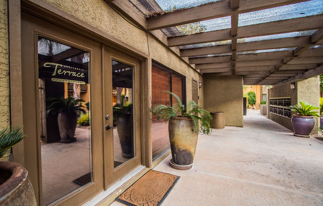 Upgraded Condo near Oldtown
