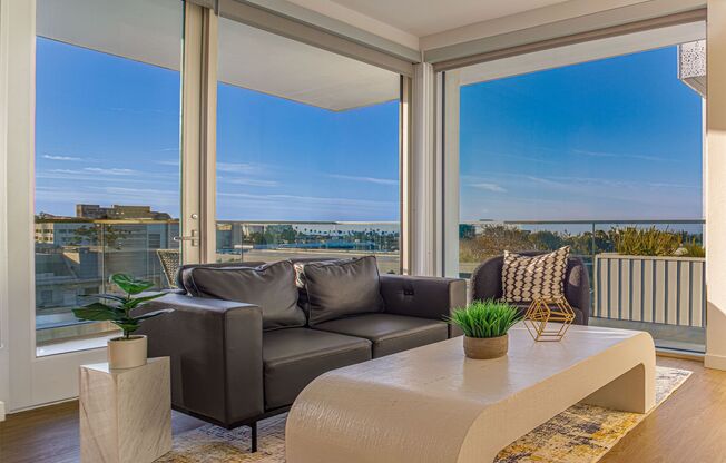 1 bed, 1 bath, 605 sqft, $4,100, Unit 316