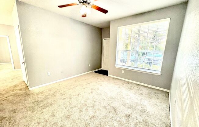 819 Grand Regency Pointe #100  (32)