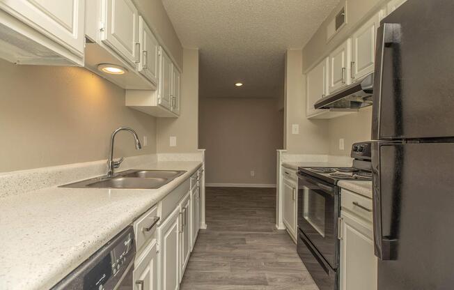 3 beds, 2 baths, 1,250 sqft, $1,275