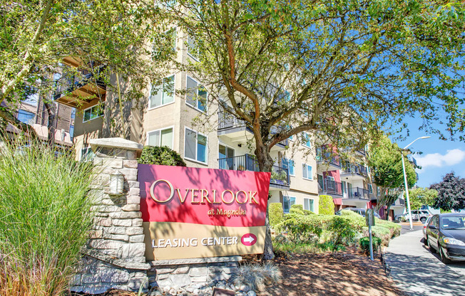 Overlook at Magnolia Exterior Apartments in Seattle, WA