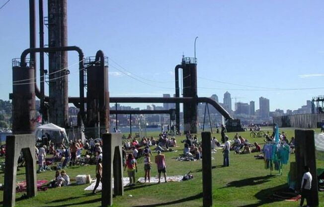 1 bed, 1 bath, 737 sqft, $1,795, Unit 302