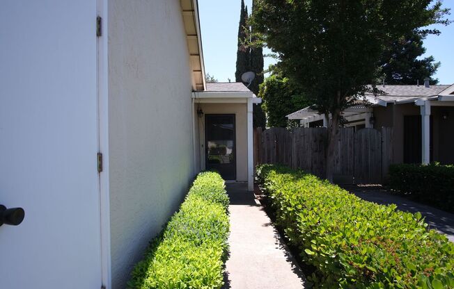 Charming 2-Bedroom, 2-Bath Home in a Prime Modesto Location!