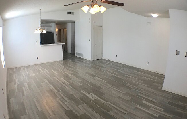 East El Paso 3 bed Refrig A/C