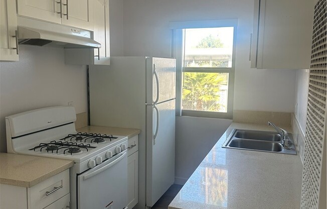 1 bed, 1 bath, 800 sqft, $1,975, Unit 208