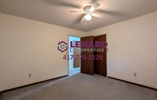 3 beds, 2 baths, $1,400