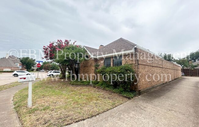 806 Cresside - Beautiful 3 Bedroom, 2 Bathroom Home in Richardson, TX!
