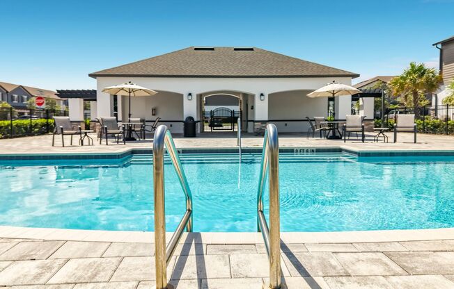 3 beds, 2.5 baths, $2,250