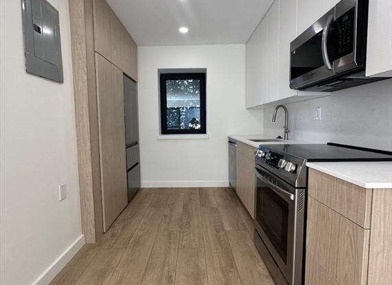 11 PARKER HL AVE
