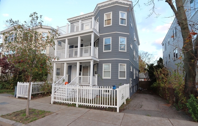 344 346 HYDE PARK AVE