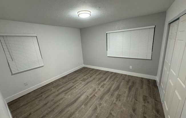 2 beds, 1 bath, 850 sqft, $1,925, Unit F106