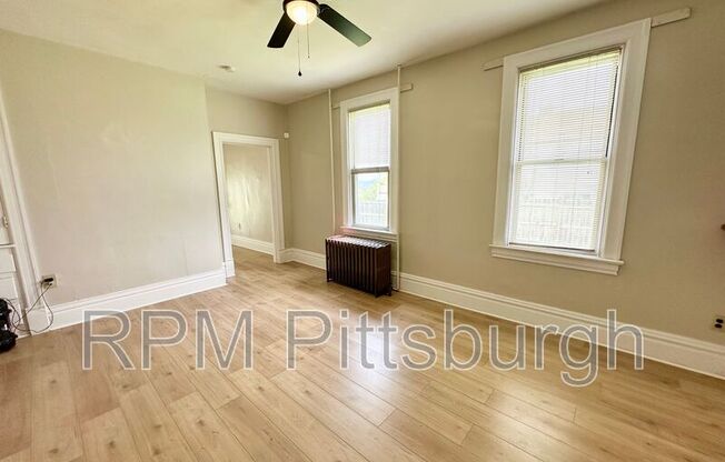 1115 KARL AVE