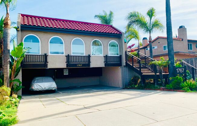 LIVE NEAR THE BEACH & MISSION BAY! 2BD/2BA PACIFIC BEACH APARTMENT! ONLY $3,495/MO