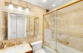 1 bed, 1.5 baths, 1,074 sqft, $6,500, Unit 10D