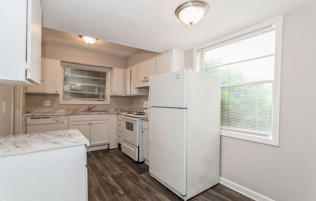 2 beds, 1.5 baths, 1,150 sqft, $1,150, Unit J-4 Townhome