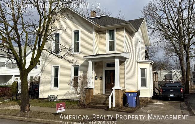 643 LK MICHIGAN DR NW