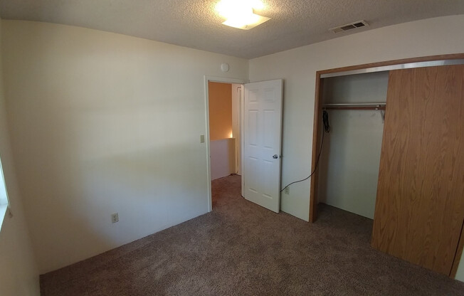 2 beds, 1.5 baths, 900 sqft, $1,125, Unit 6