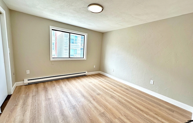 1 bed, 1 bath, 513 sqft, $2,300, Unit 3