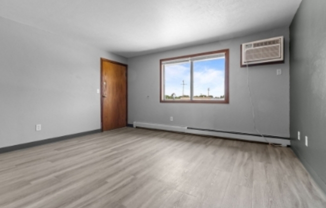 1530 Moraine Ter