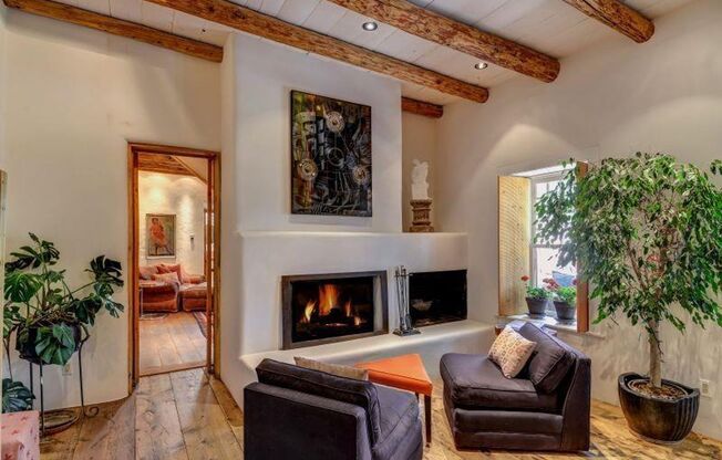 Live in a Piece of Santa Fe’s History – Available for 12-Month Lease