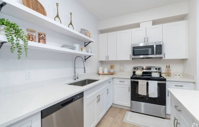 3 beds, 2 baths, 1,225 sqft, $1,950, Unit E202